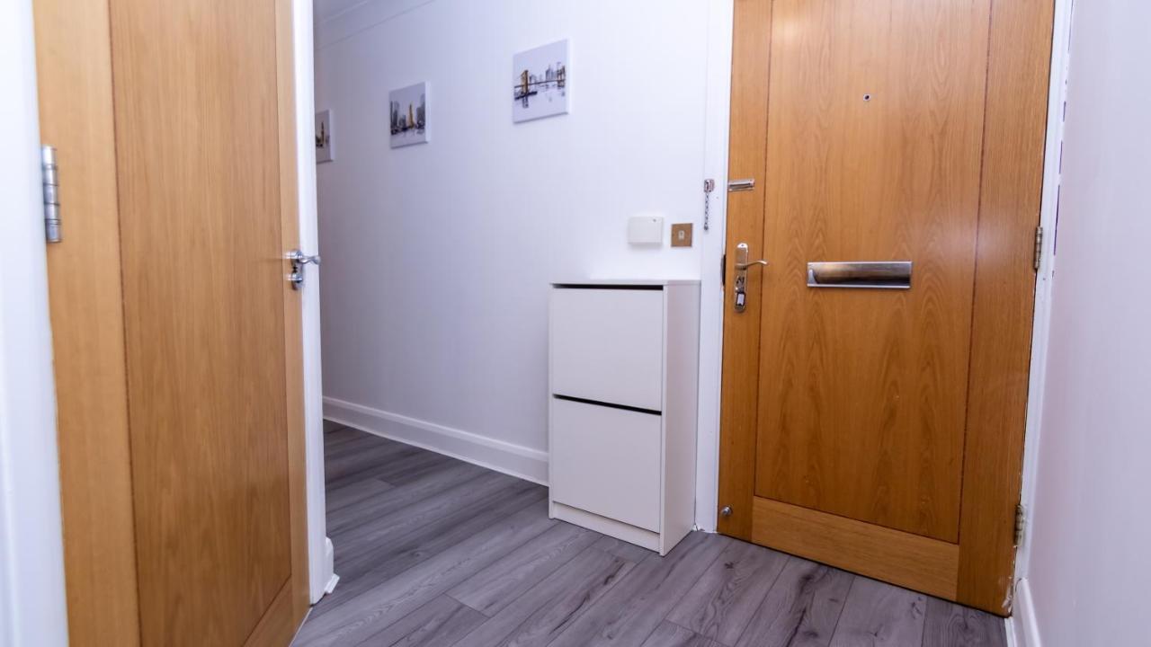 Apartment Luxury With Free Netflix & Wifi *