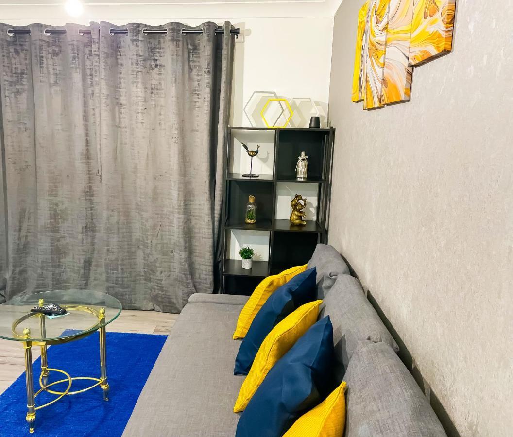 Luxury With Free Netflix & Wifi Apartment Coventry